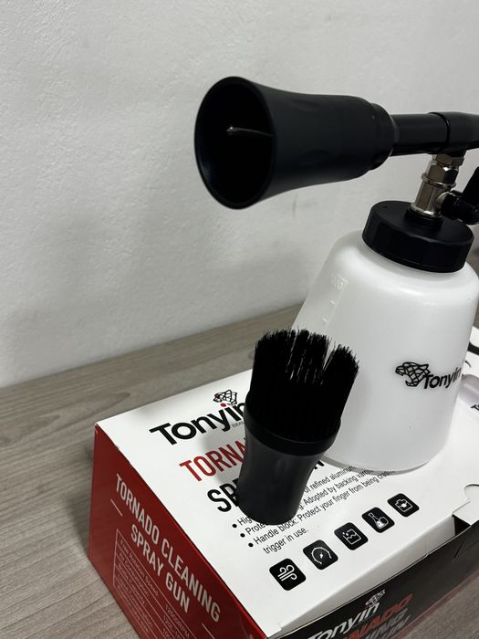 Торнадор Tonyin на підшипнику