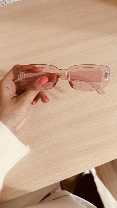 Розовые очки