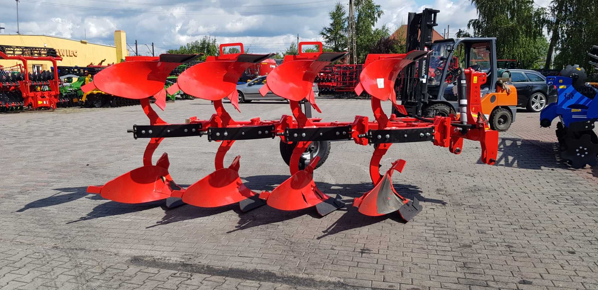 Pług obrotowy KM80 KM180 kołkowy resorowy hydraulika AKPIL 4, 5 skib