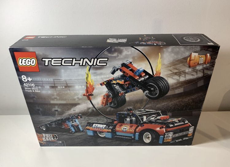 Lego Technic 42106 Espetáculo de Acrobacias Camião e Moto