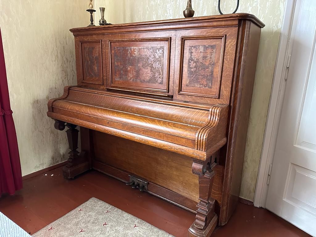 Pianino W.W. Kimball