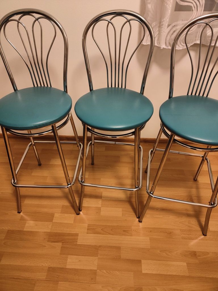 Krzesło kuchenne/barowe oraz barek