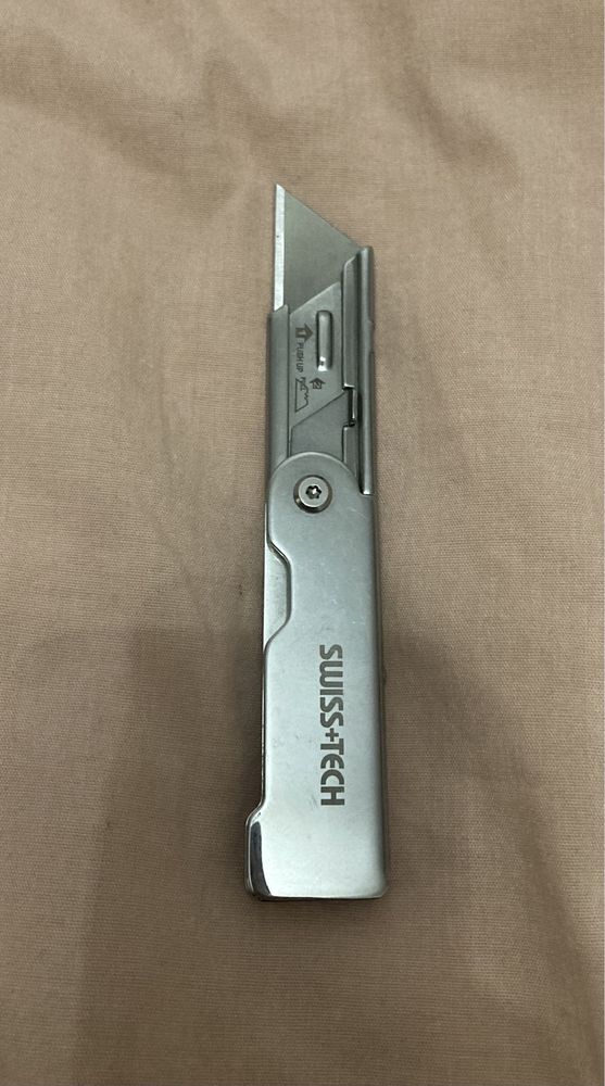 Нож складной Swiss+Tech