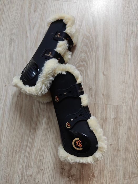 Ochraniacze skokowe Kentucky czarne futerko full