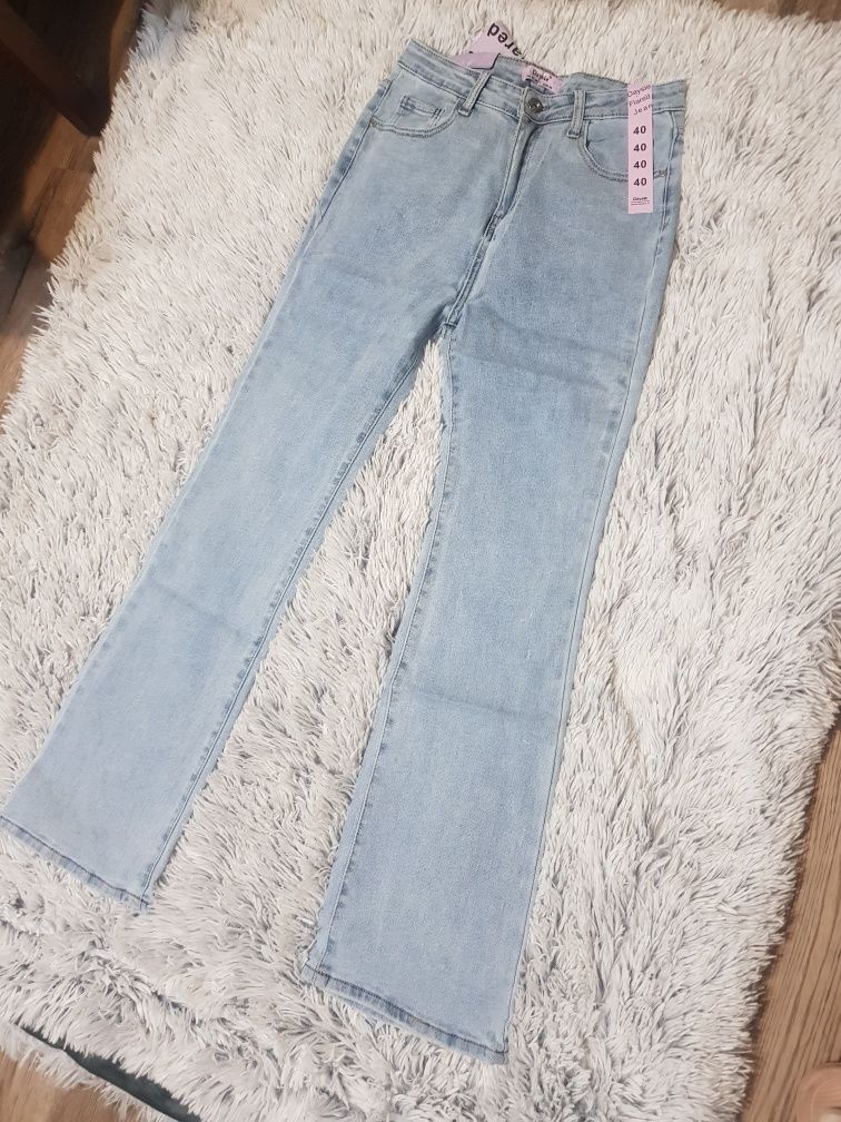 Spodnie dzwony jeans