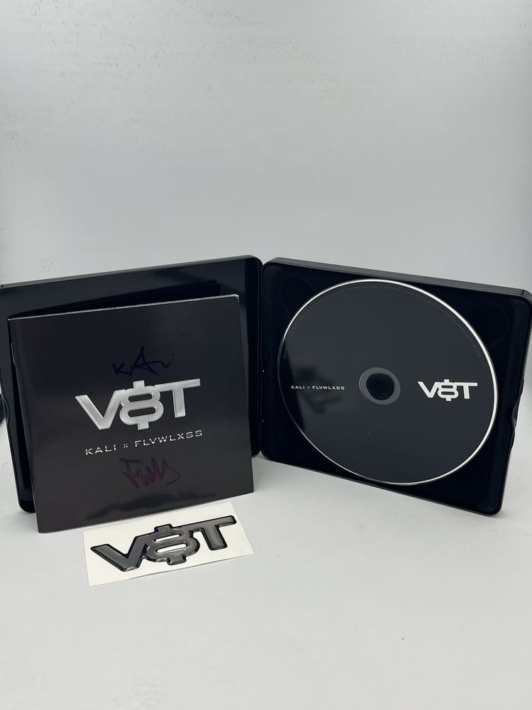 KALI - V8T MetalBox Limitowane, Autograf, Wlepa