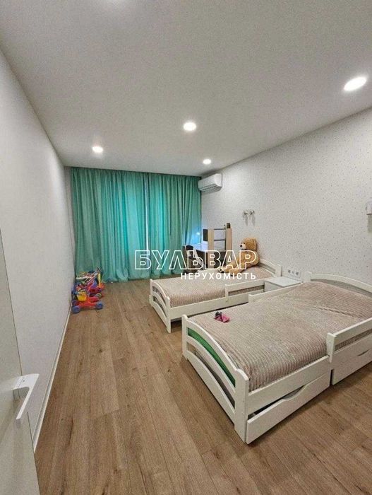 Продам 3 к.кв - 94 м2, Новострой, ЖК Плехановский, ул Молочная