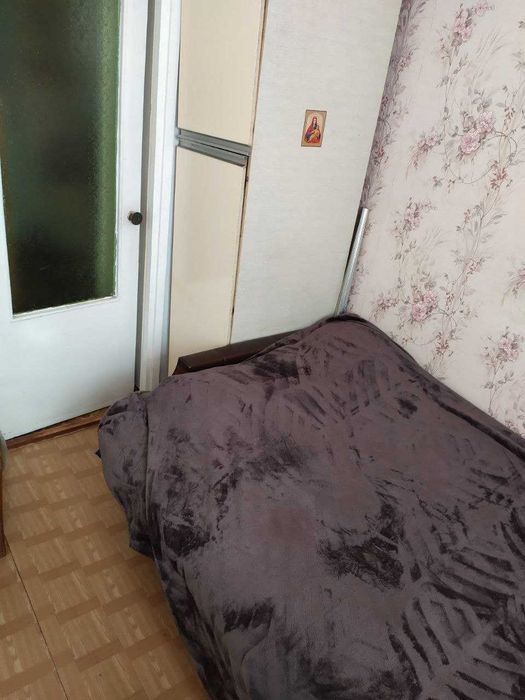 Продається 1-кімнта квартира на Садах 2