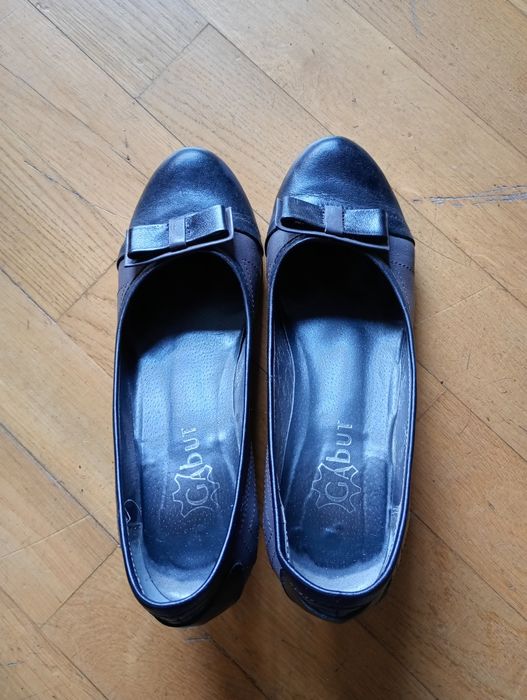 Czółenka skórzane r. 40