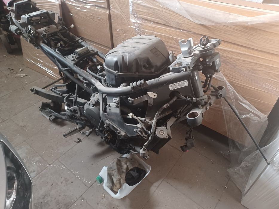 Yamaha xj6 dokumentacja uk rama prosta silnik chodzi idealnie