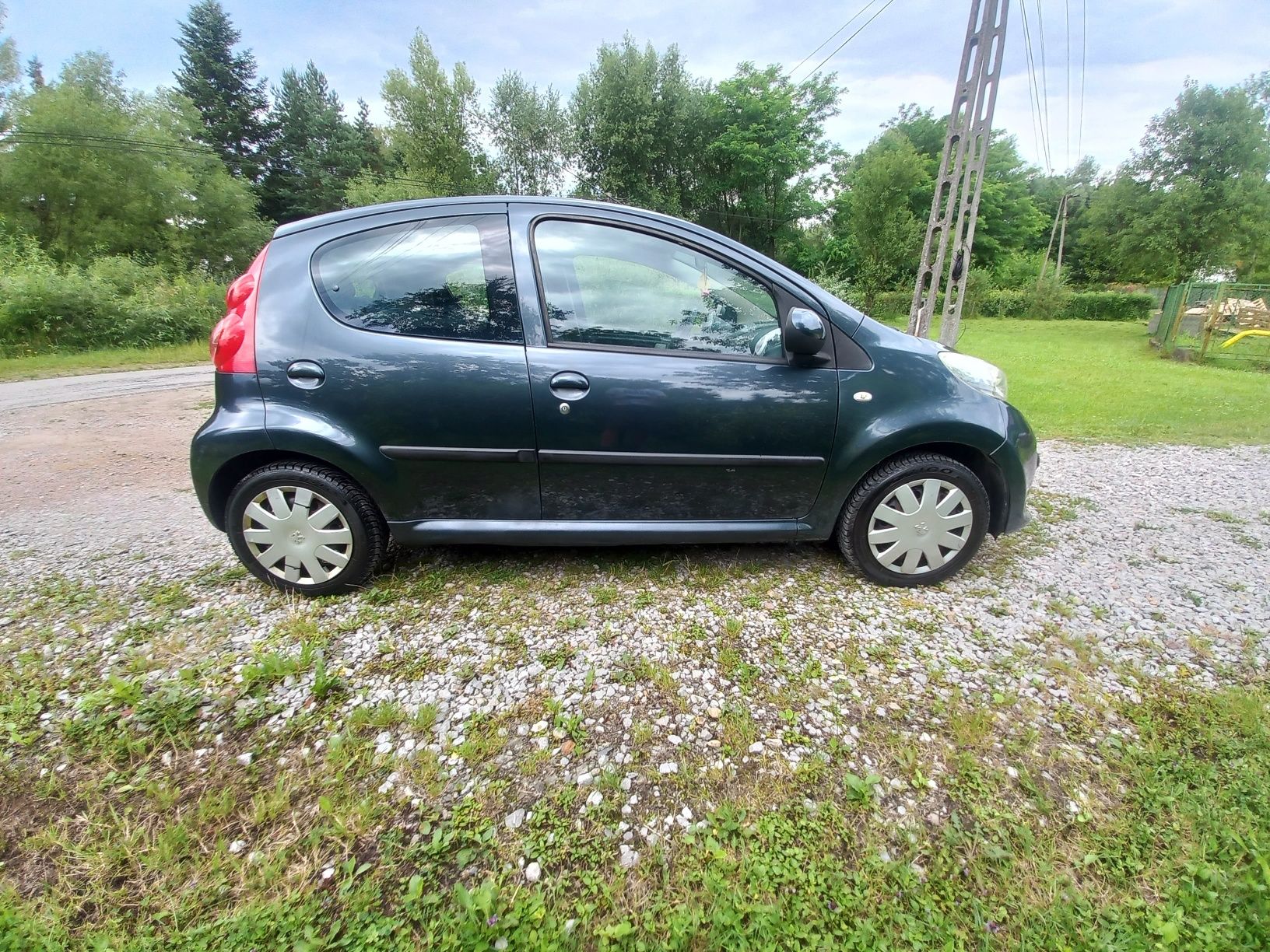 Pegeuot 107 niski przebieg silnik toyoty