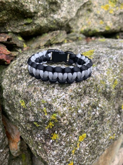 Pulseiras paracord