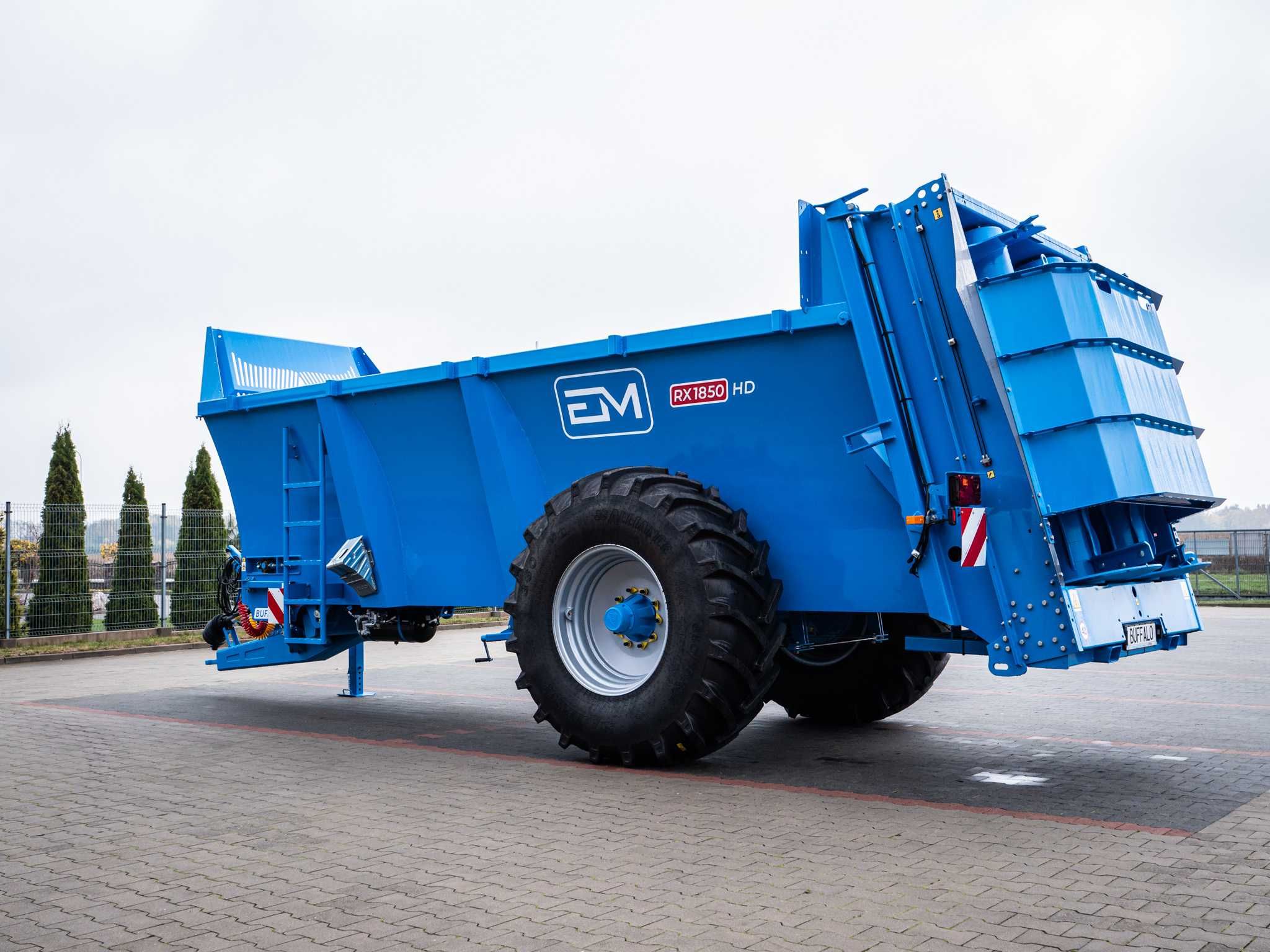 Rozrzutnik obornika EUROMILK Buffalo RX 1850 HD 18,1 m3