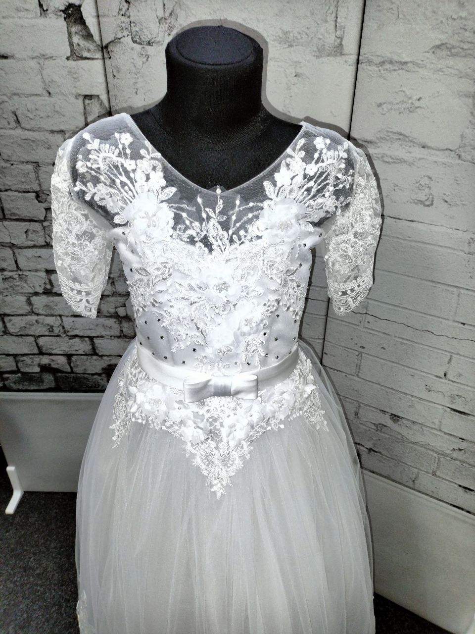 Біла сукня на перше причастя на зріст 140-160 см