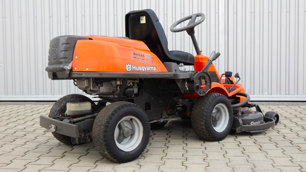 Traktorek kosiarka Husqvarna Rider R175 AWD 4x4 B&S  (260808.4) Baras