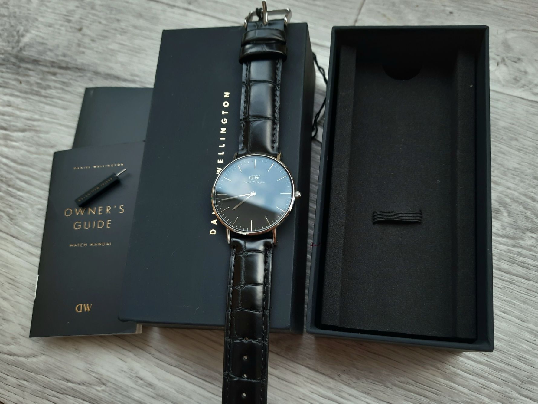 Часы daniel wellington classic reading оригинал