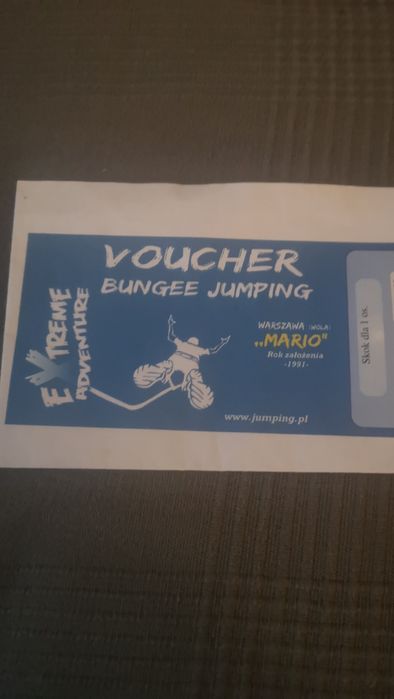Voucher na skok z bungee.