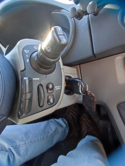 Renault kangoo diesel 5 lugares