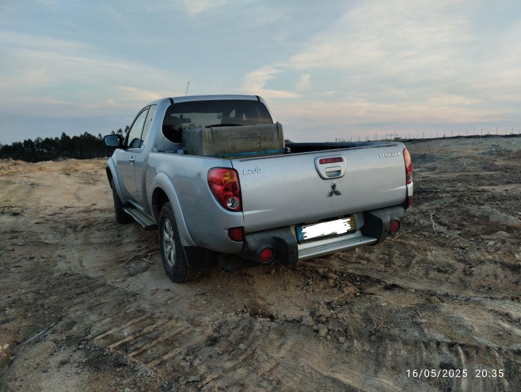 Mitsubishi L200 2.5 DI-D CLUB INTENSE 4x4