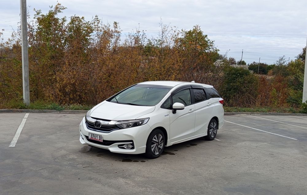 Honda Shuttle гібрид 1.5