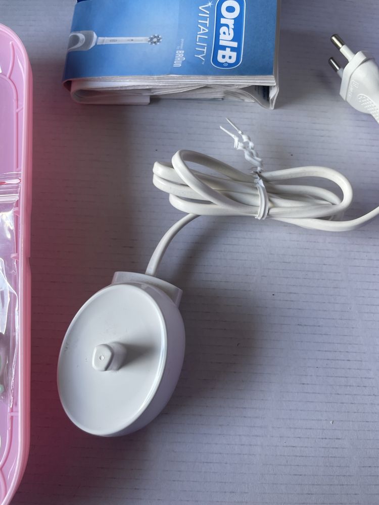 Szczoteczka elektryczna Oral-B rózowa