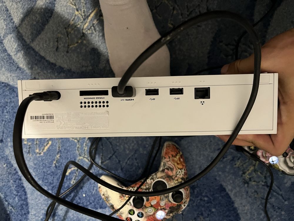 Продам Xbox Series S 512 gb