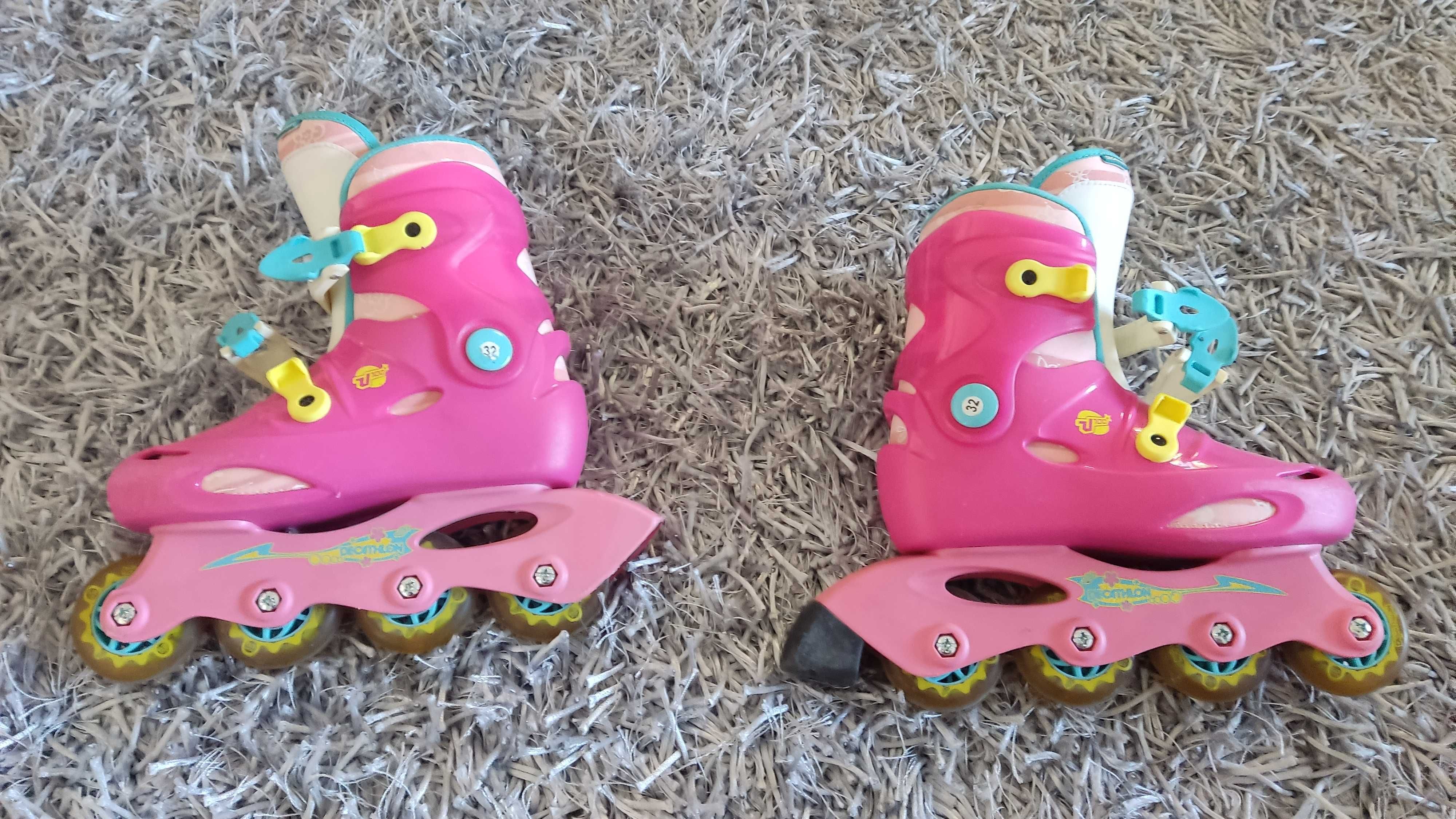 Patins em linha de criança com proteções