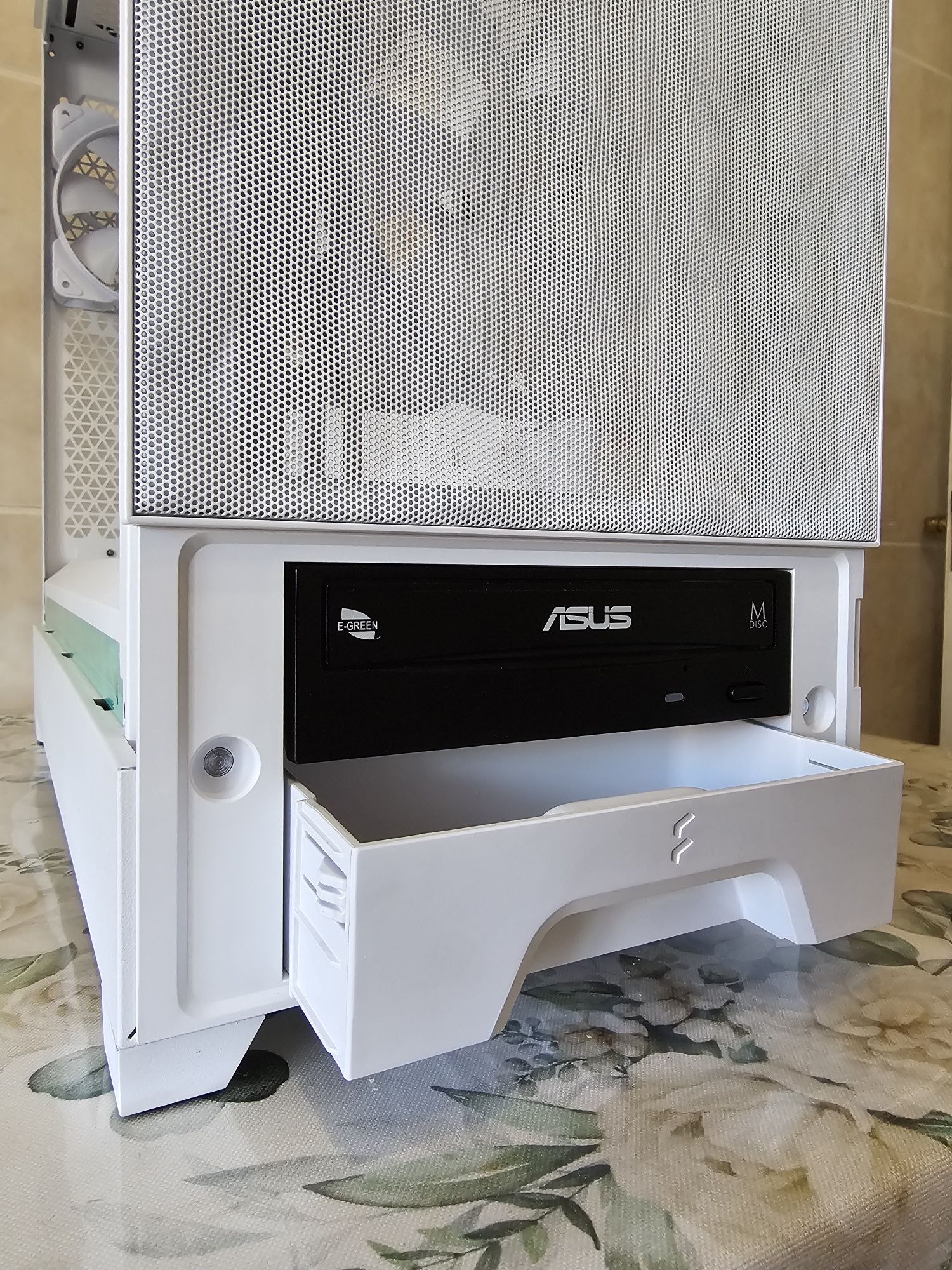Корпус Fractal Design Pop Air RGB White TG + Дисковод + USB Type-C