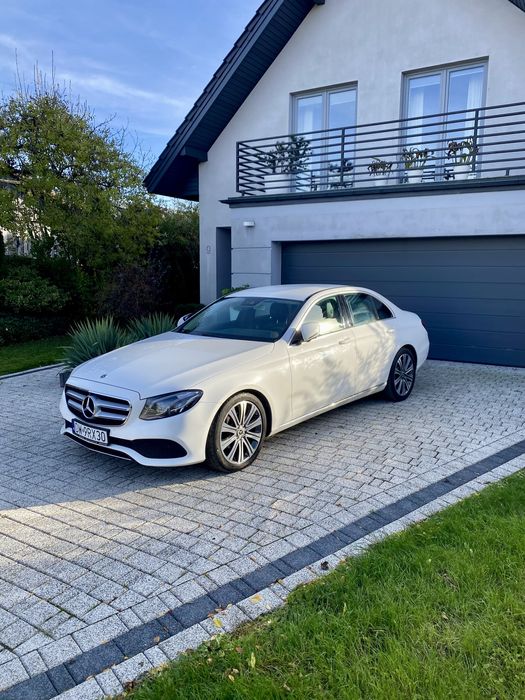Mercedes- Benz E- klasa 220 d. Salon Polska Multibeam LEd