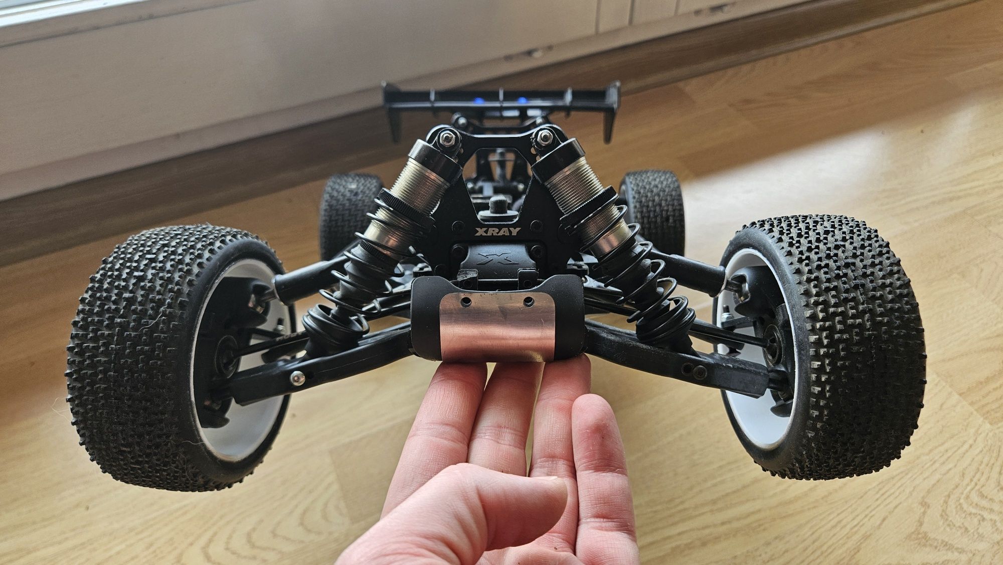 Model RC Xray XB8E 2020 buggy jak nowy