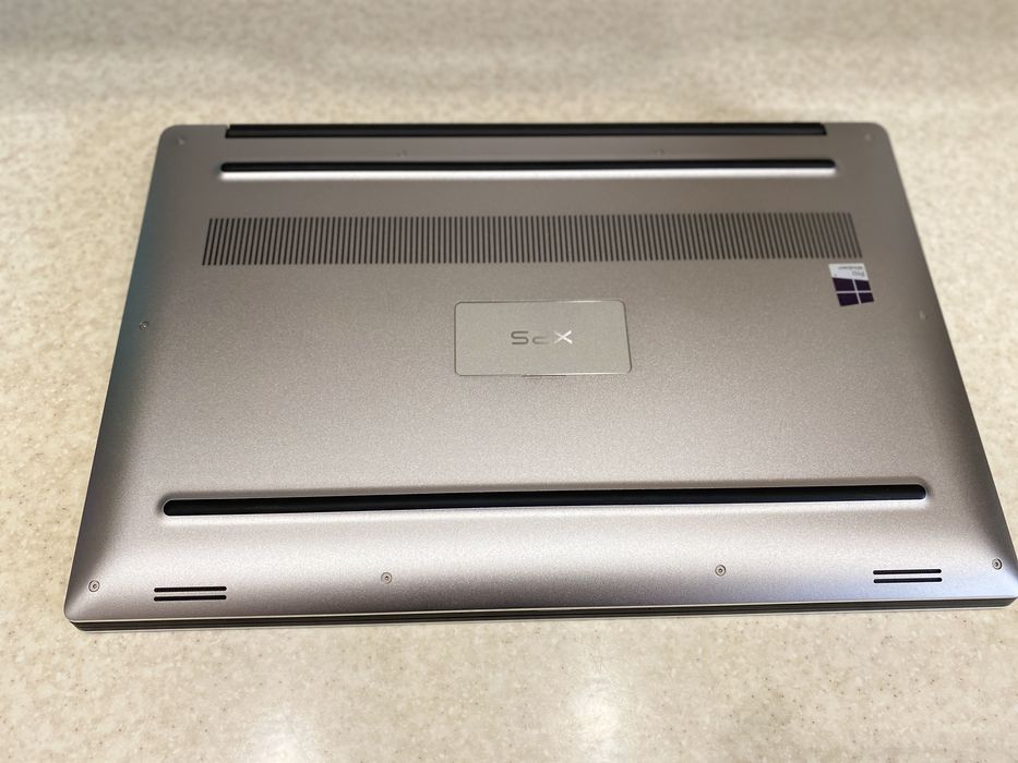Dell XPS 15 9560 4K TOUCH i7 16/512 GTX 1050 4Gb Ноутбук преміум класу