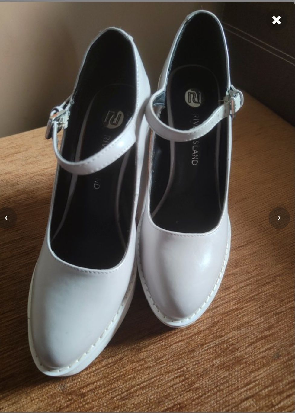 Modne buty River Island