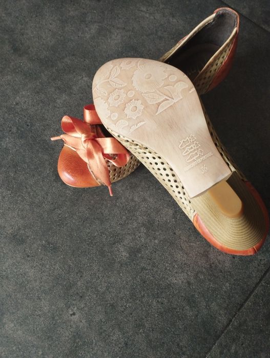 Sapato T 36 NOVO