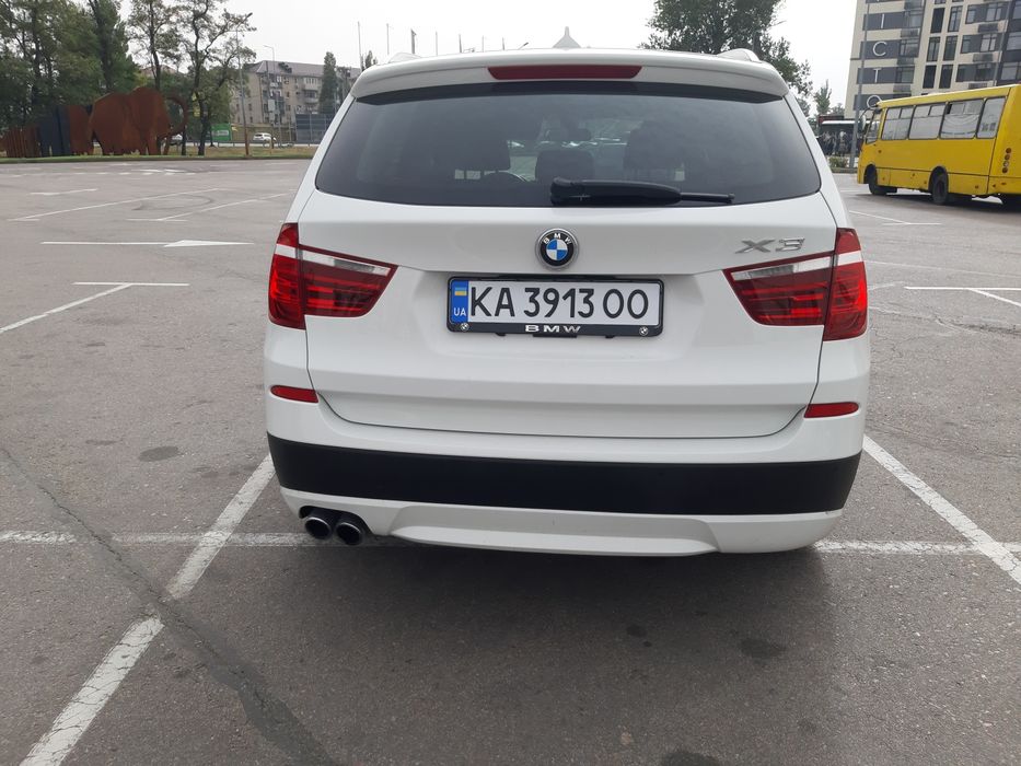 BMW X3 Подам автомобіль.  Авто не битий не фарбований на 100%.
