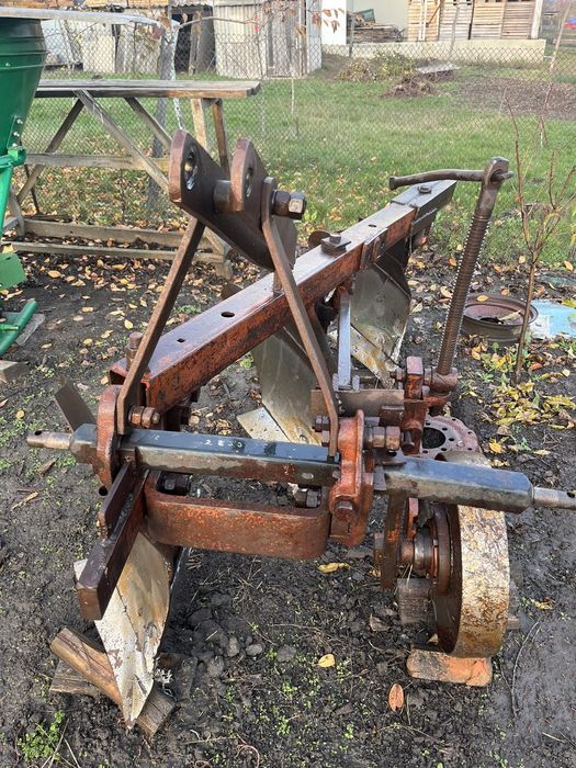 Продам плуг плн 3.35