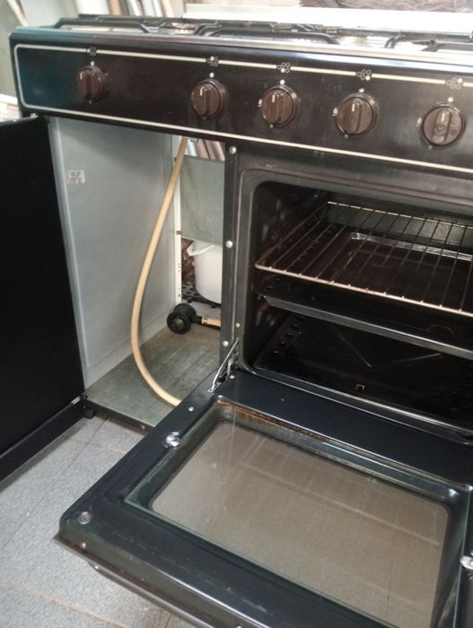 Fogão de cinco chamas