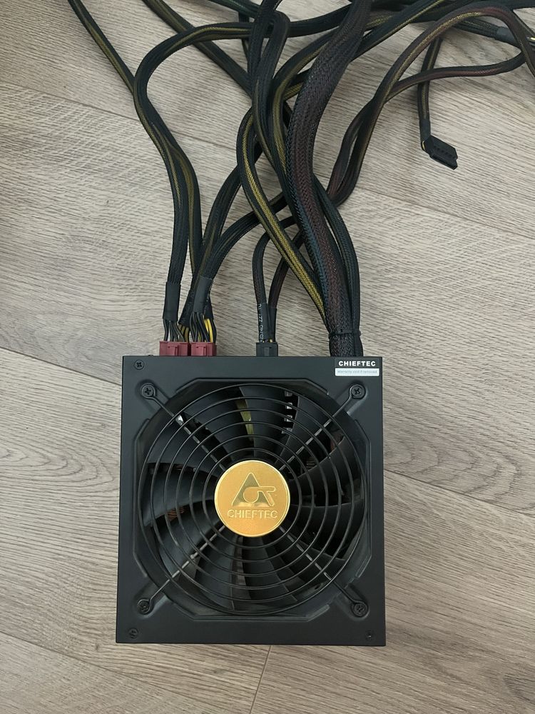 Chieftec a-135 1000w