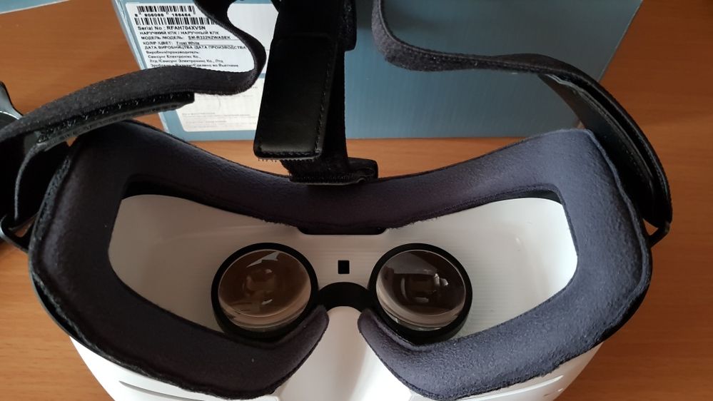 Продам очки Samsung Gear vr Oculus оригинал.