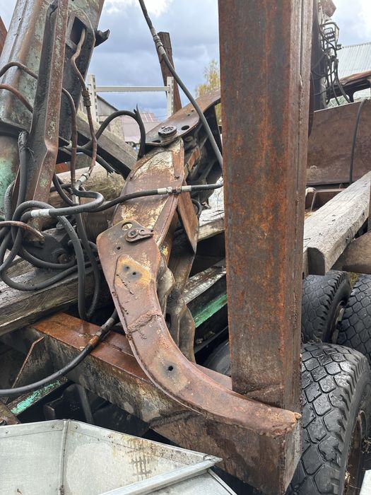 Продам маніпулятор лісний логліфт