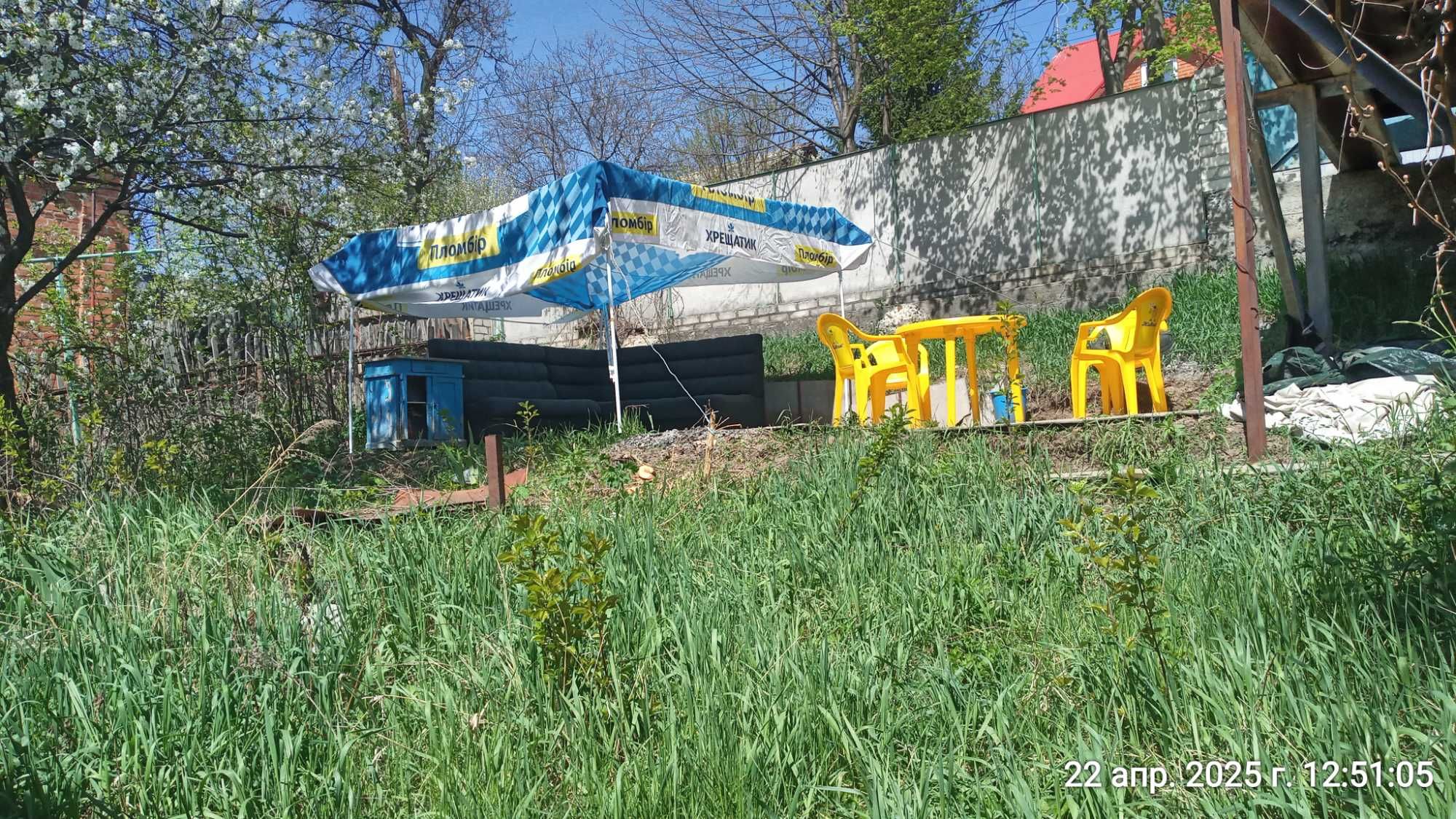 продам дом в ПГТ Высокий с удобствами и всем  продаю сам торг возможен