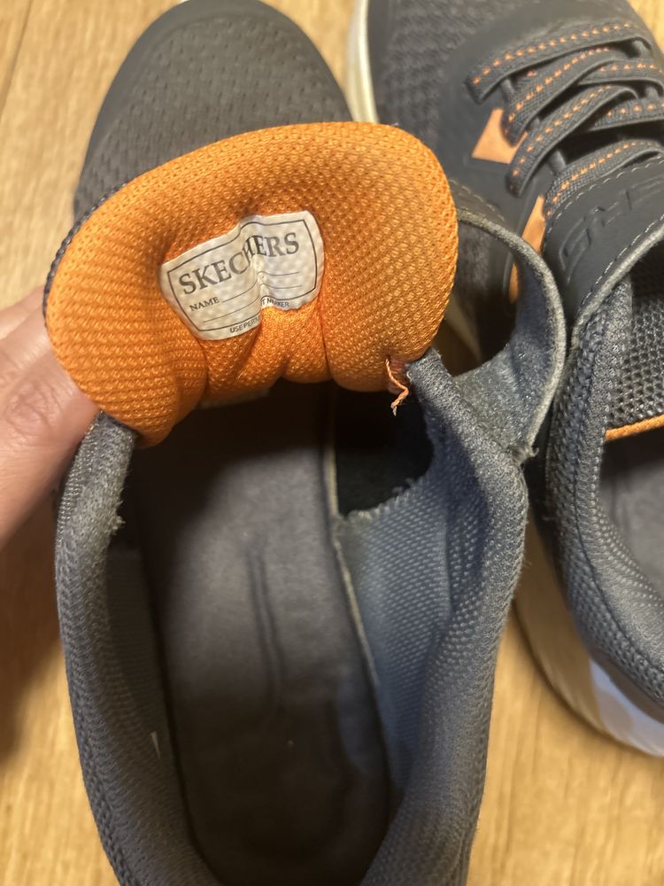 Кроссівки skechers, р. 37 ( 23,5 см)
