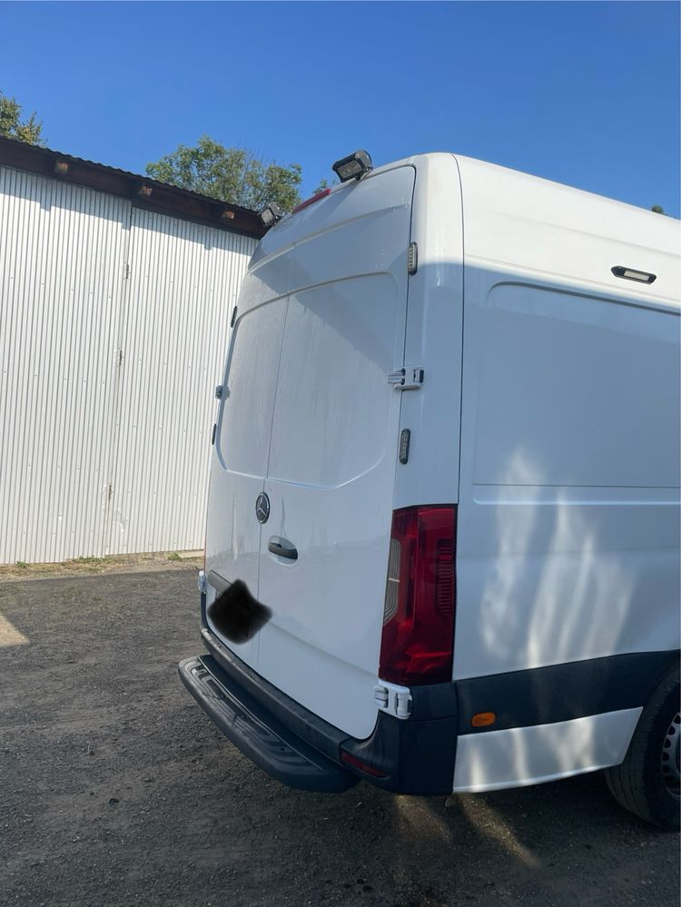 Mercedes-Benz Sprinter 907 long