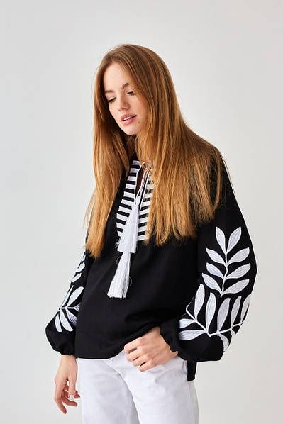 Лляна натуральна вишиванка в наявності ХS, S, M, L, XL