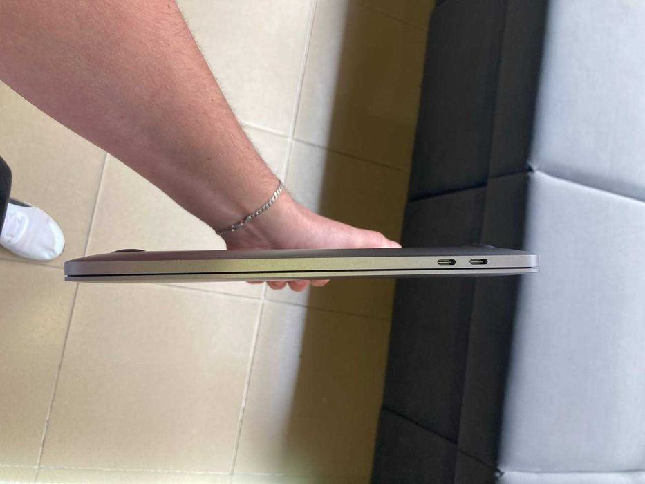 Ноутбук Apple MacBook Pro 13" M1 8/256GB Space Gray (MYD82) 2020