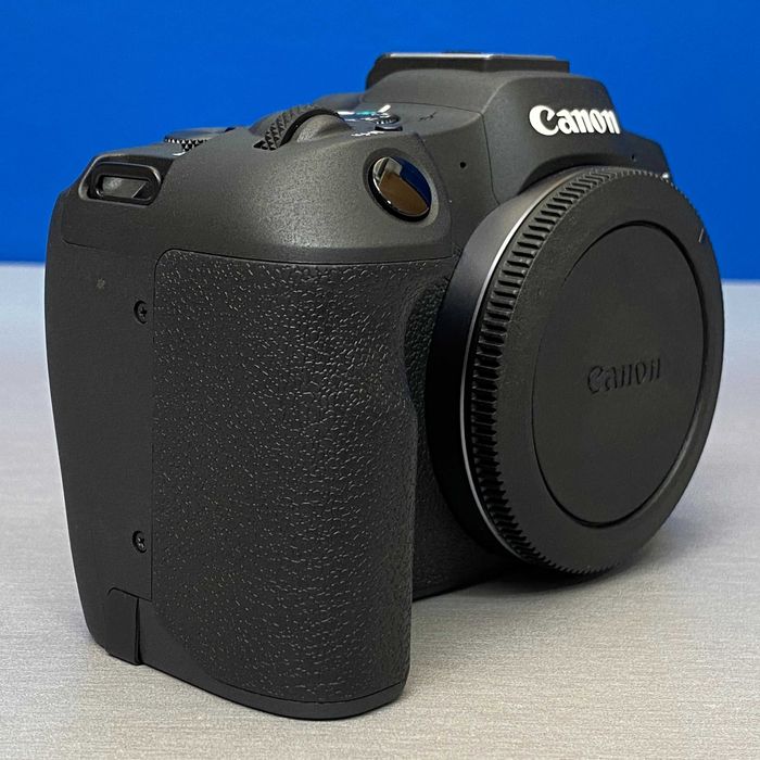 Canon EOS R8 (Corpo) - 24.2MP | 3 ANOS DE GARANTIA
