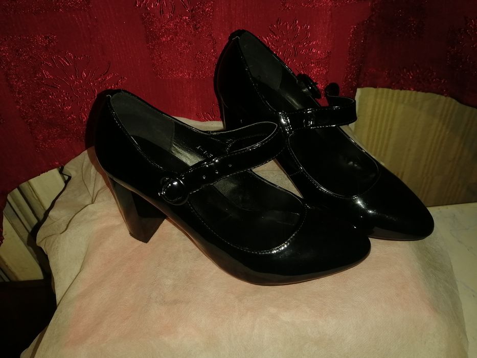 Туфлі HONGQUAN лакові