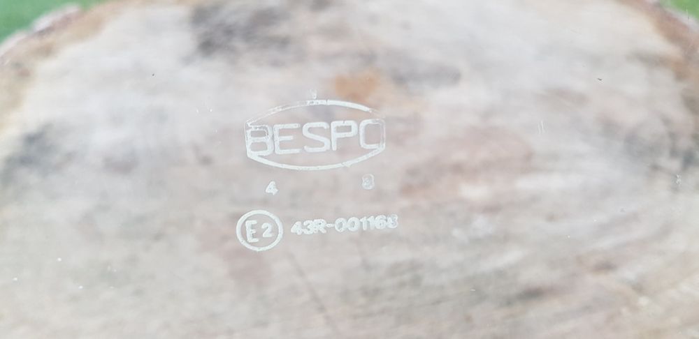 Szyba tylna BESPO Fiat 125p