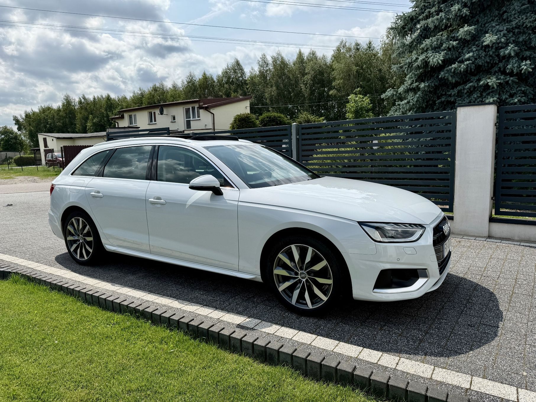 Audi A4 Panorama,automat,Full Led, virtual zegary,skóry,el.hak