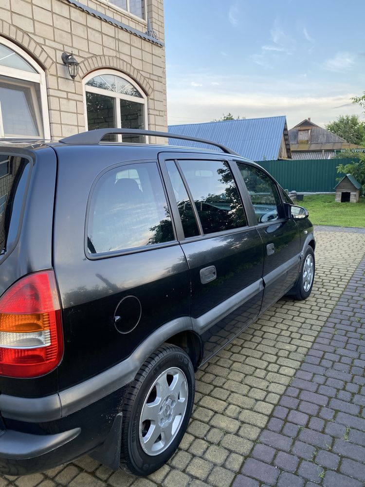 Opel Zafira A 2.0DTI 2002