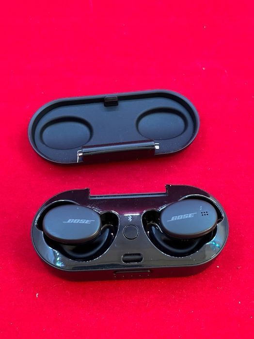uszkodzone słuchawki bezprzewodowe dokanałowe bose sport earbuds opis